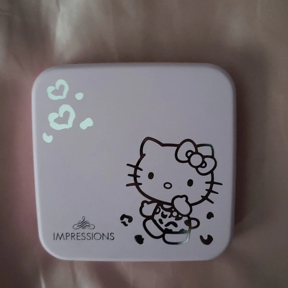 Hello kitty compact mirror - Picture 1 of 4